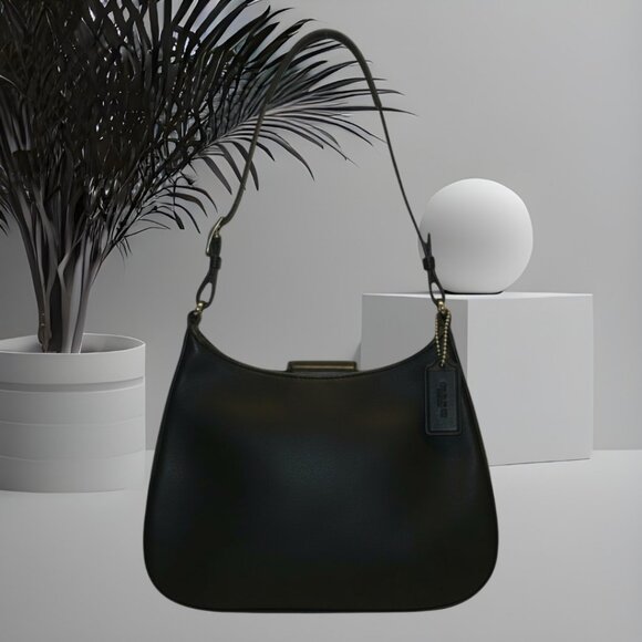 Coach Black Leather Handbag 01K-8319 – Timeless Heritage, Excellent Condition - Picture 3 of 5